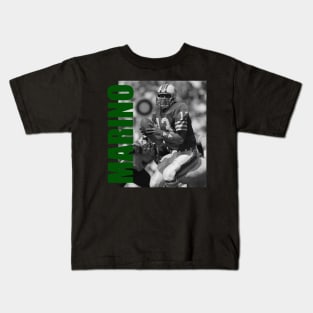 Dan Marino // Retro Aesthetic Fan Art // 80s Kids T-Shirt